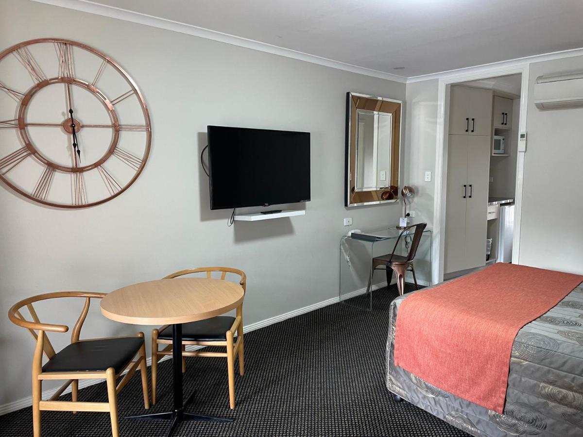 Cattlemans Country Motor Inn & Serviced Apartments Dubbo Exterior photo